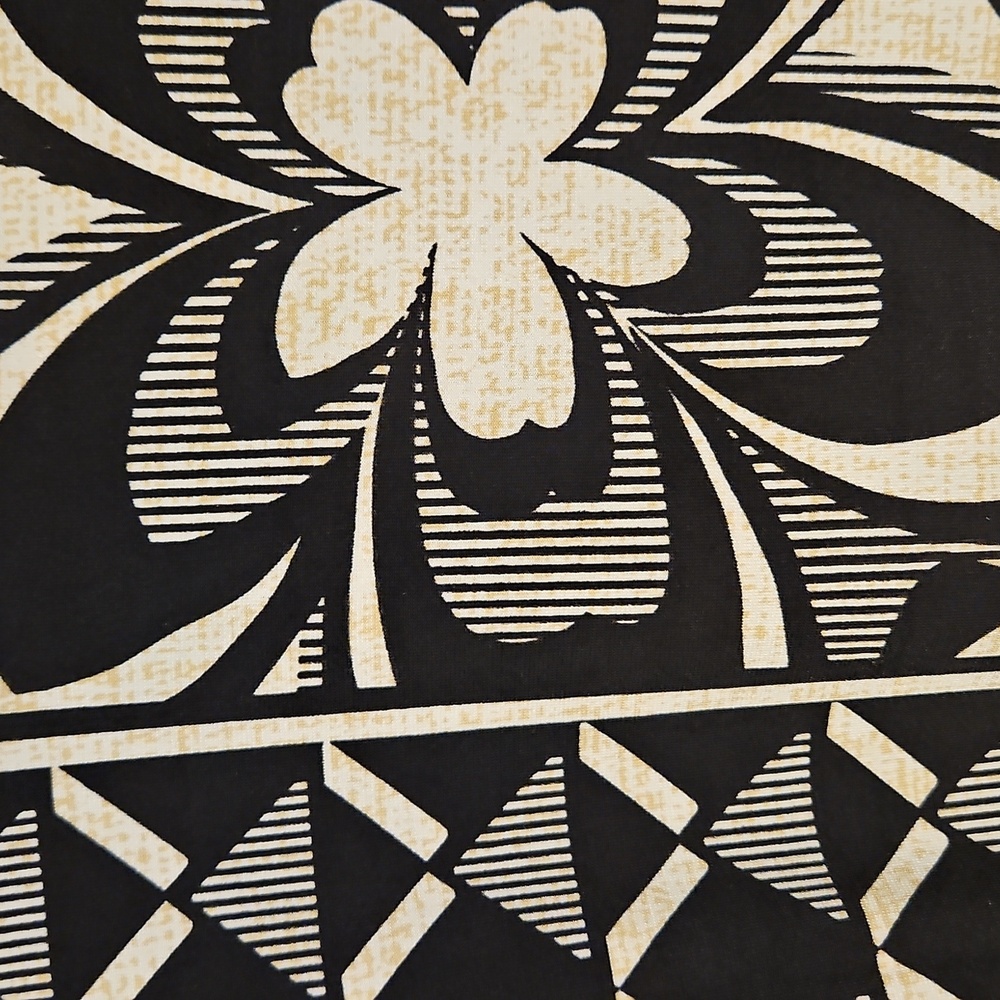 Alfred Dunner Floral Geometric Top - Picture 5 of 8
